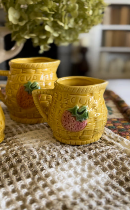 Set of 4 Vintage Yellow Basket Weave Fruit Measuring Cups