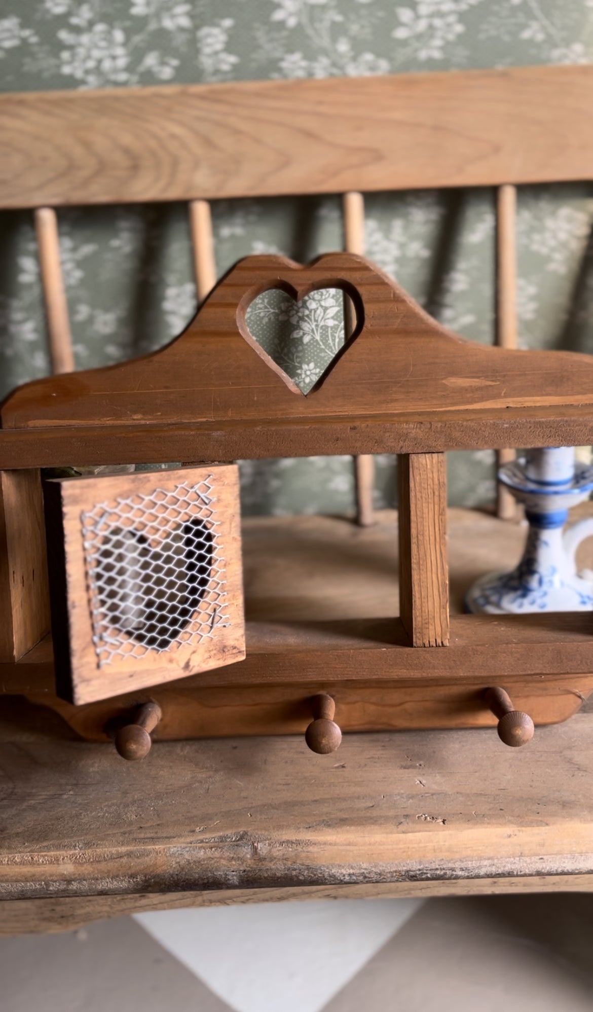 Vintage Wooden Heart Shelf/Peg Rack