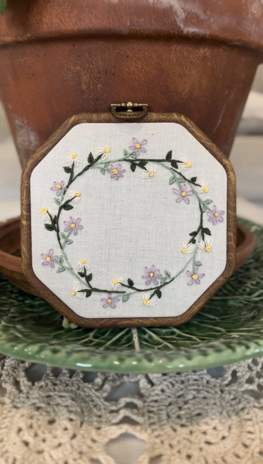 Daisy Wreath Embroidery