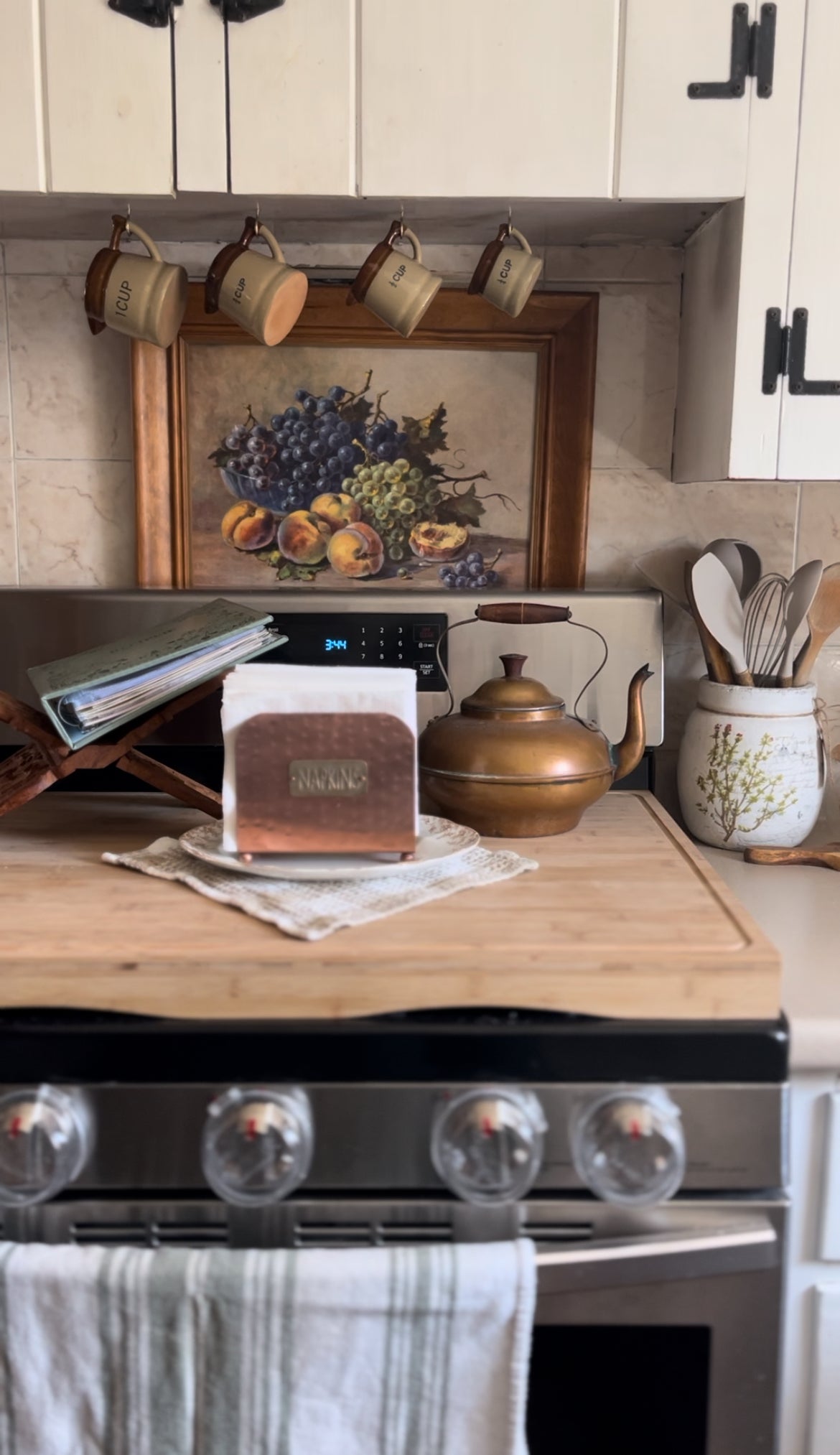 Brown Stoneware Measuring Cups (set of 4)