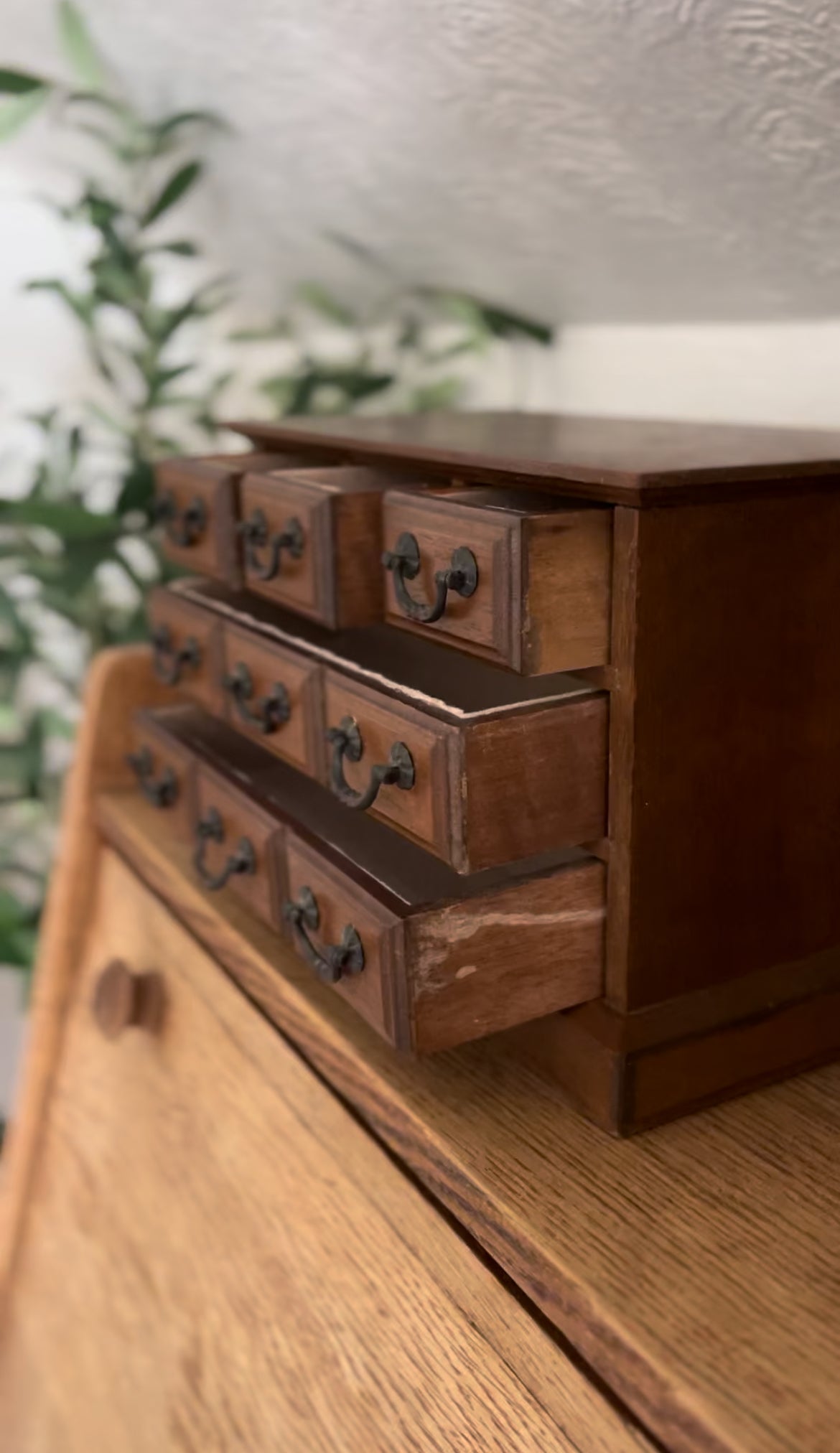 Vintage Wooden Jewelry Music Box with Felt Lining