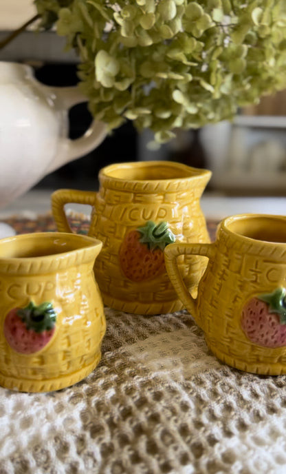 Set of 4 Vintage Yellow Basket Weave Fruit Measuring Cups