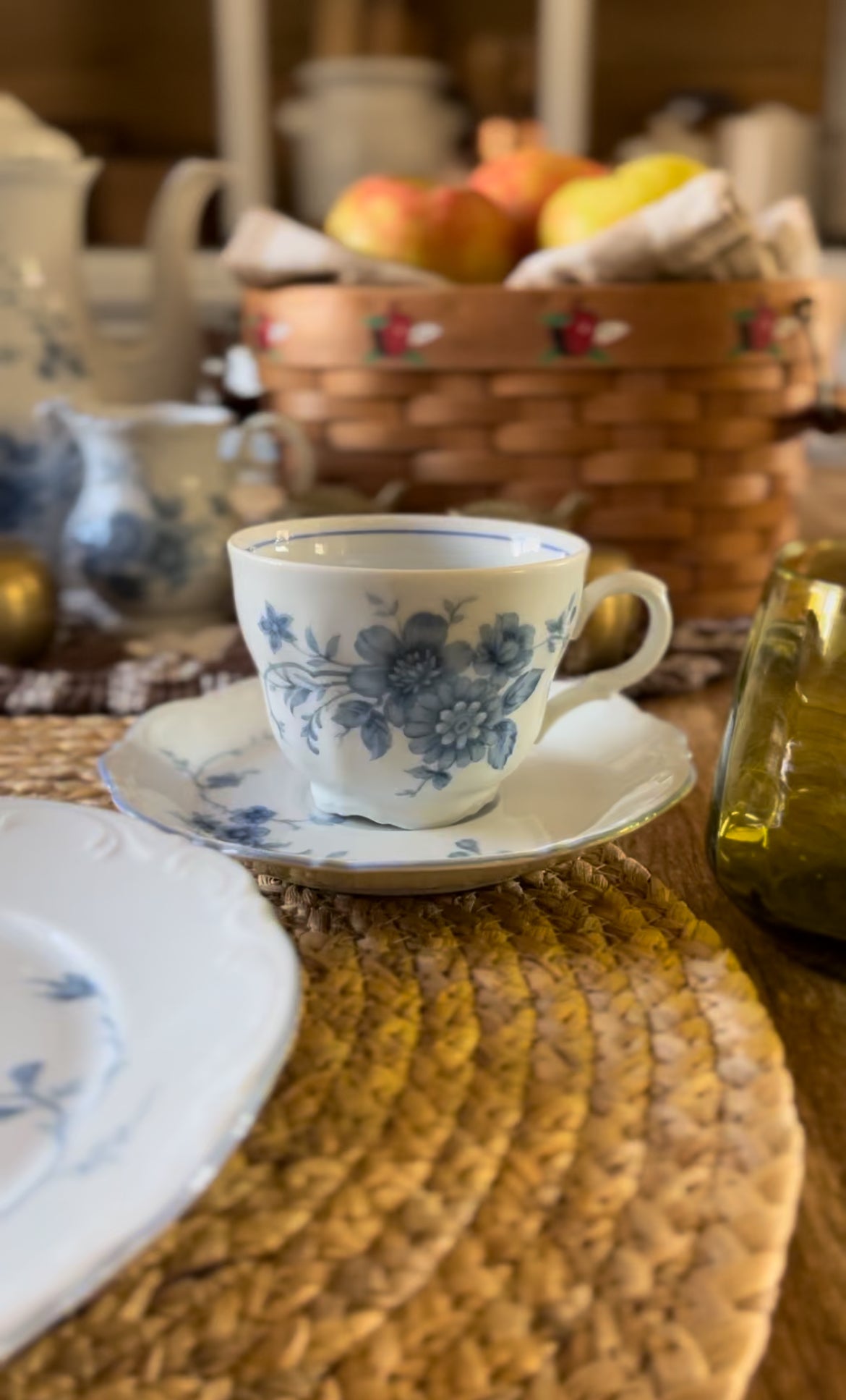 Set of 6 Blue and White Mitterteich Bavarian Teacups and Saucers