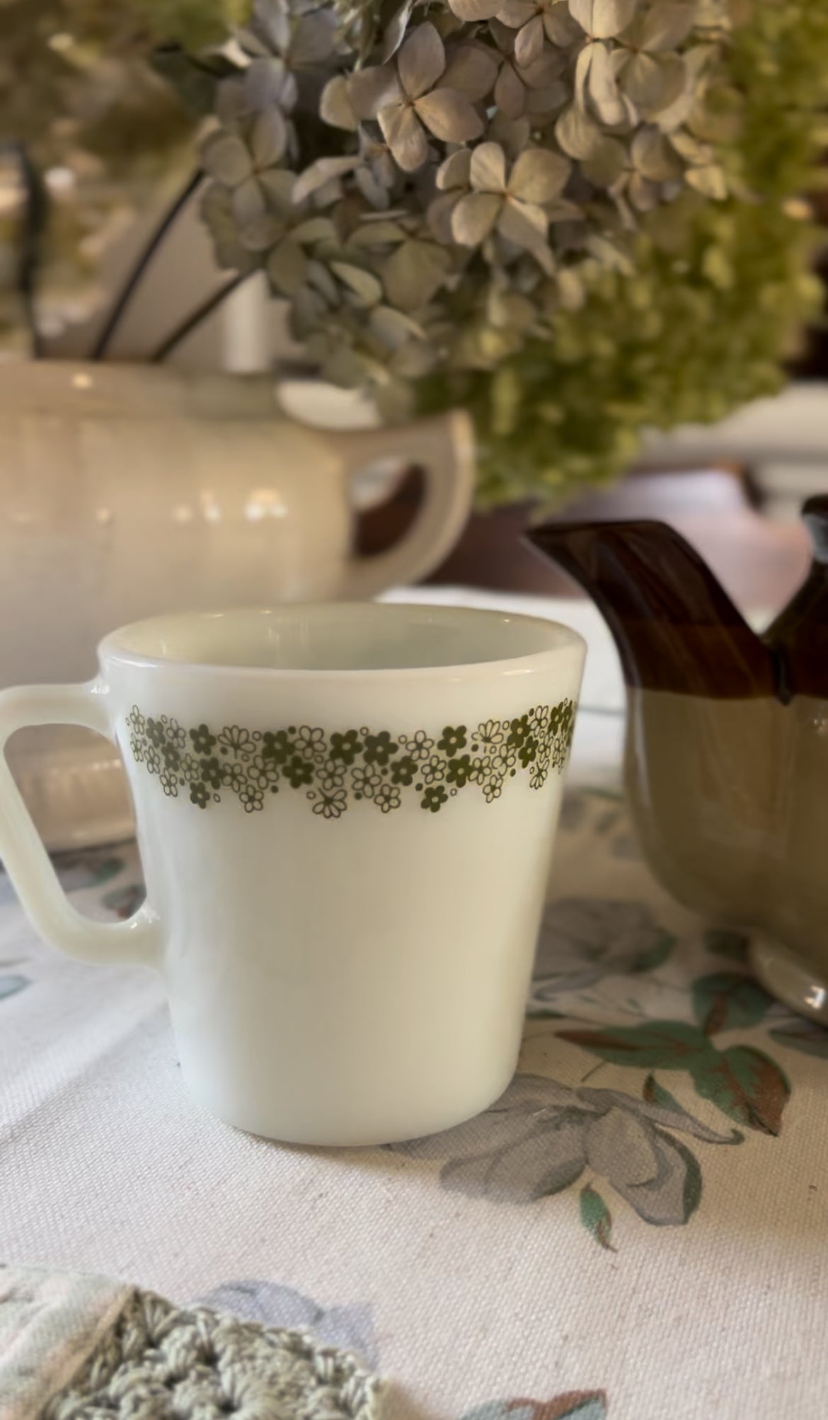 Set of Six Pyrex Green Floral Mugs with Mug Tree