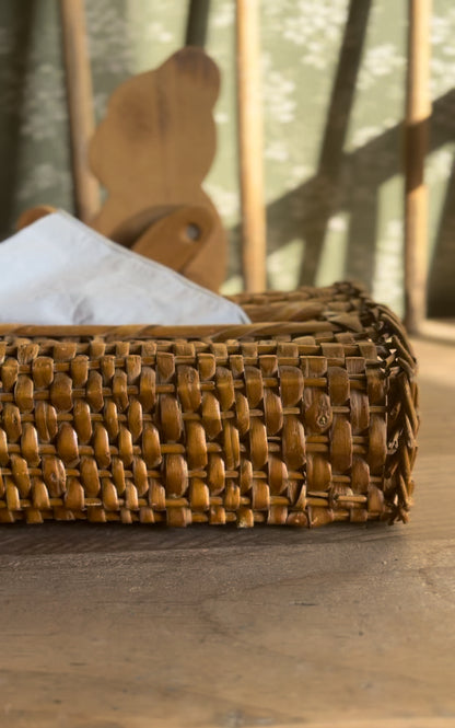 Wicker Tissue Holder