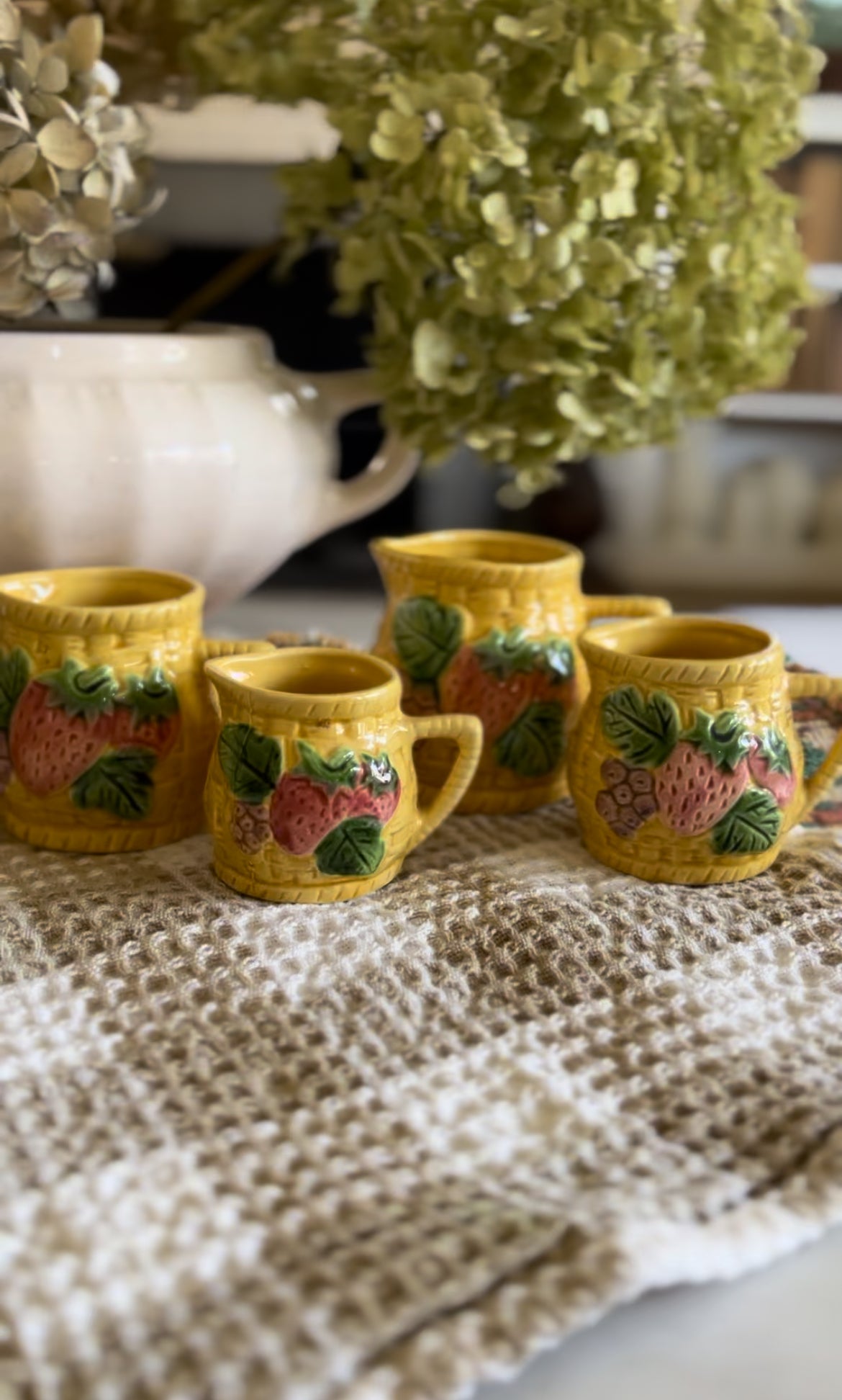 Set of 4 Vintage Yellow Basket Weave Fruit Measuring Cups