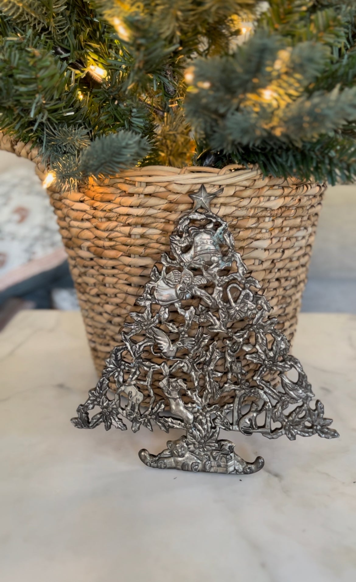 Vintage Christmas Tree Trivet