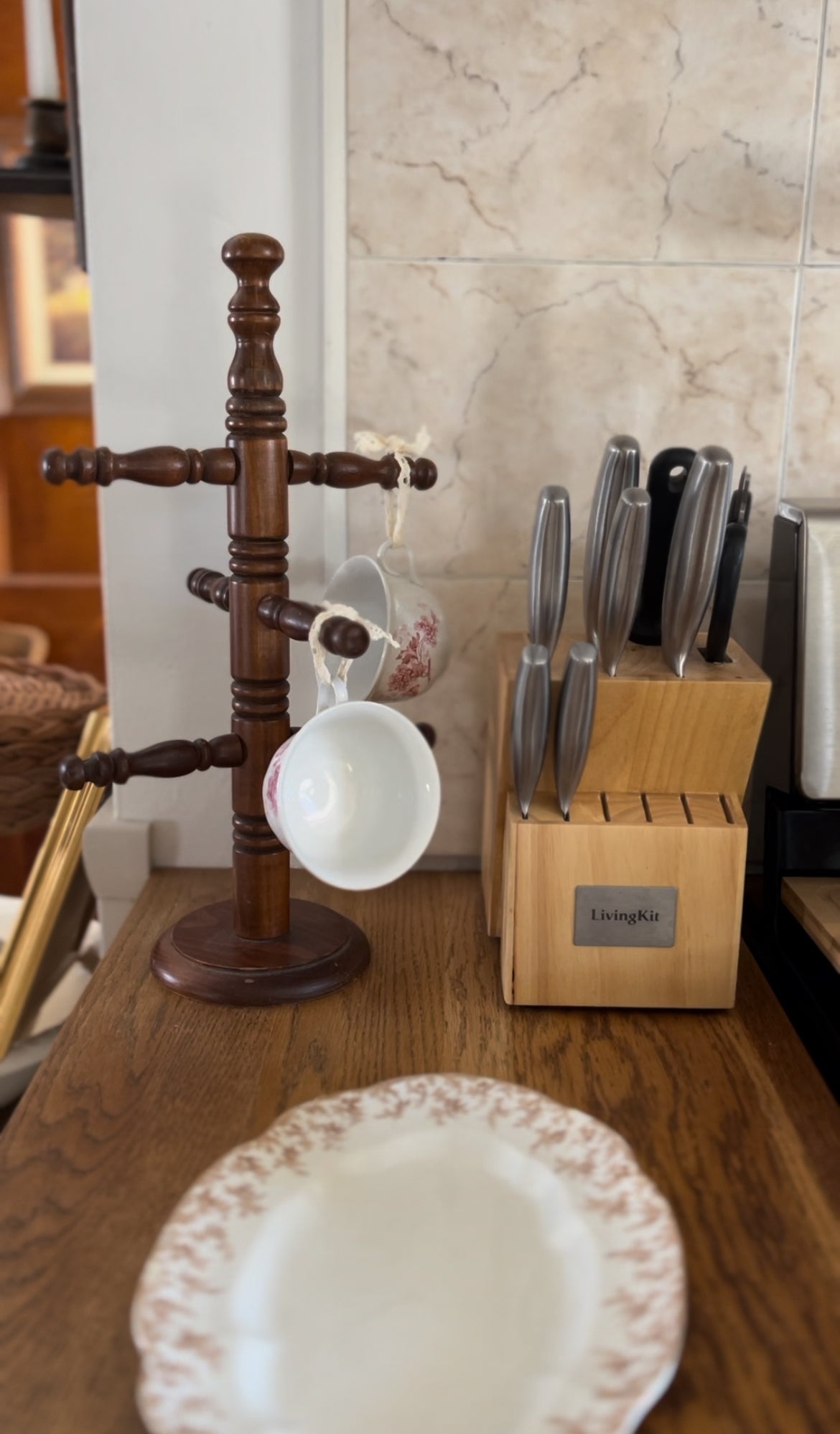 Solid Wood Mug Holder