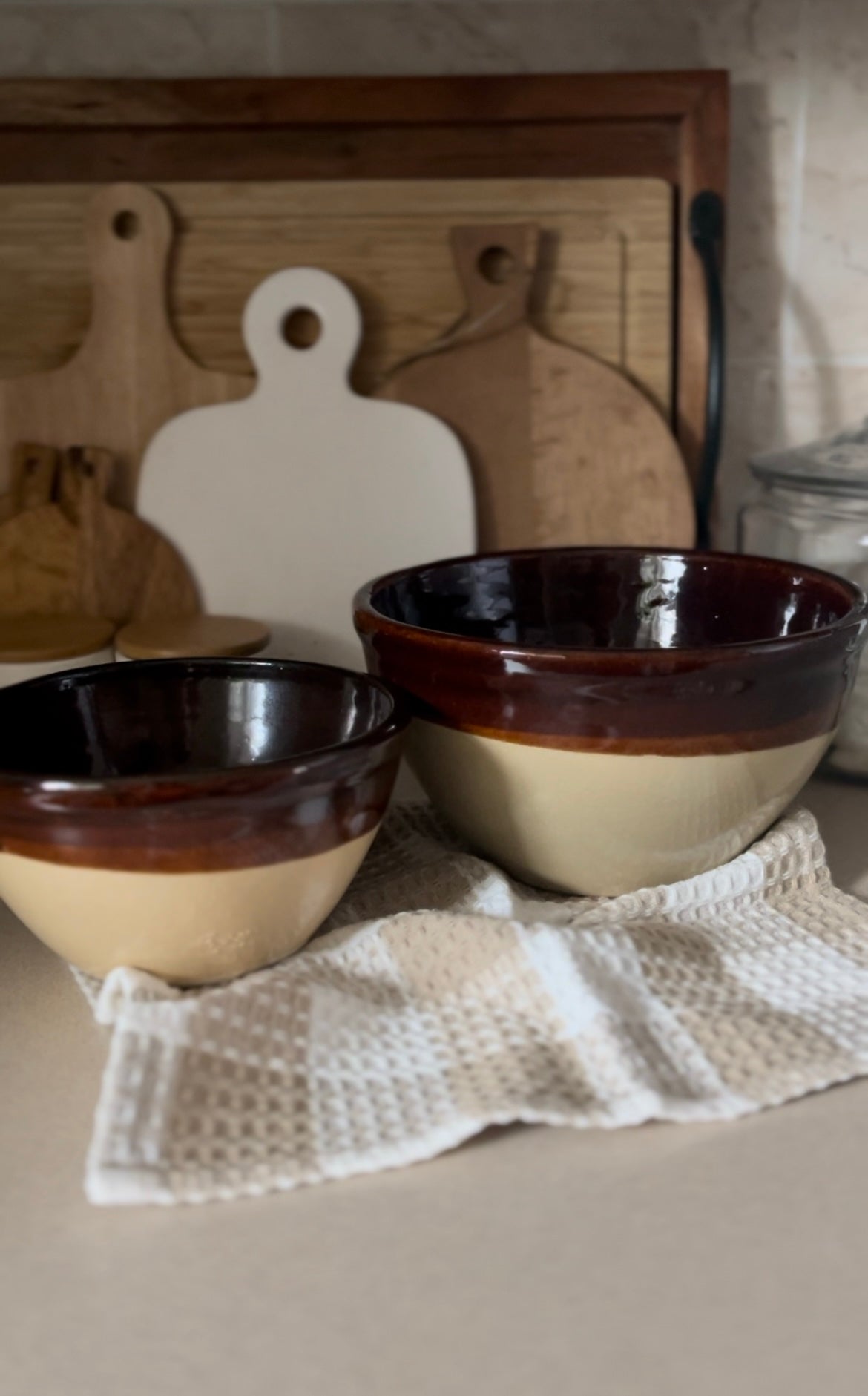 Set of 2 Brown Stoneware Mixing Bowls