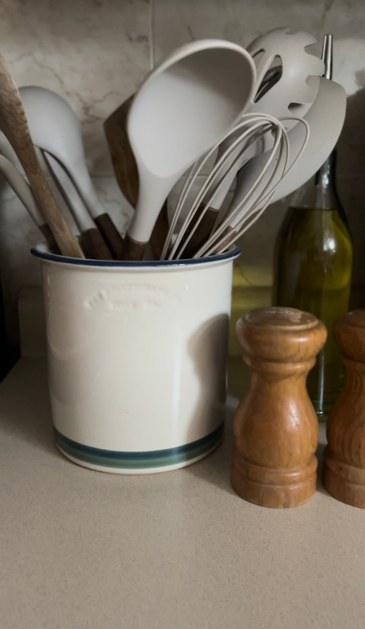 Pfaltzgraff Utensil Holder