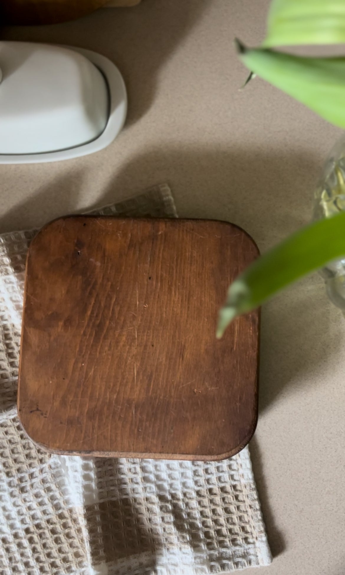 Vintage Wooden and Fruit Tile Hot Plate