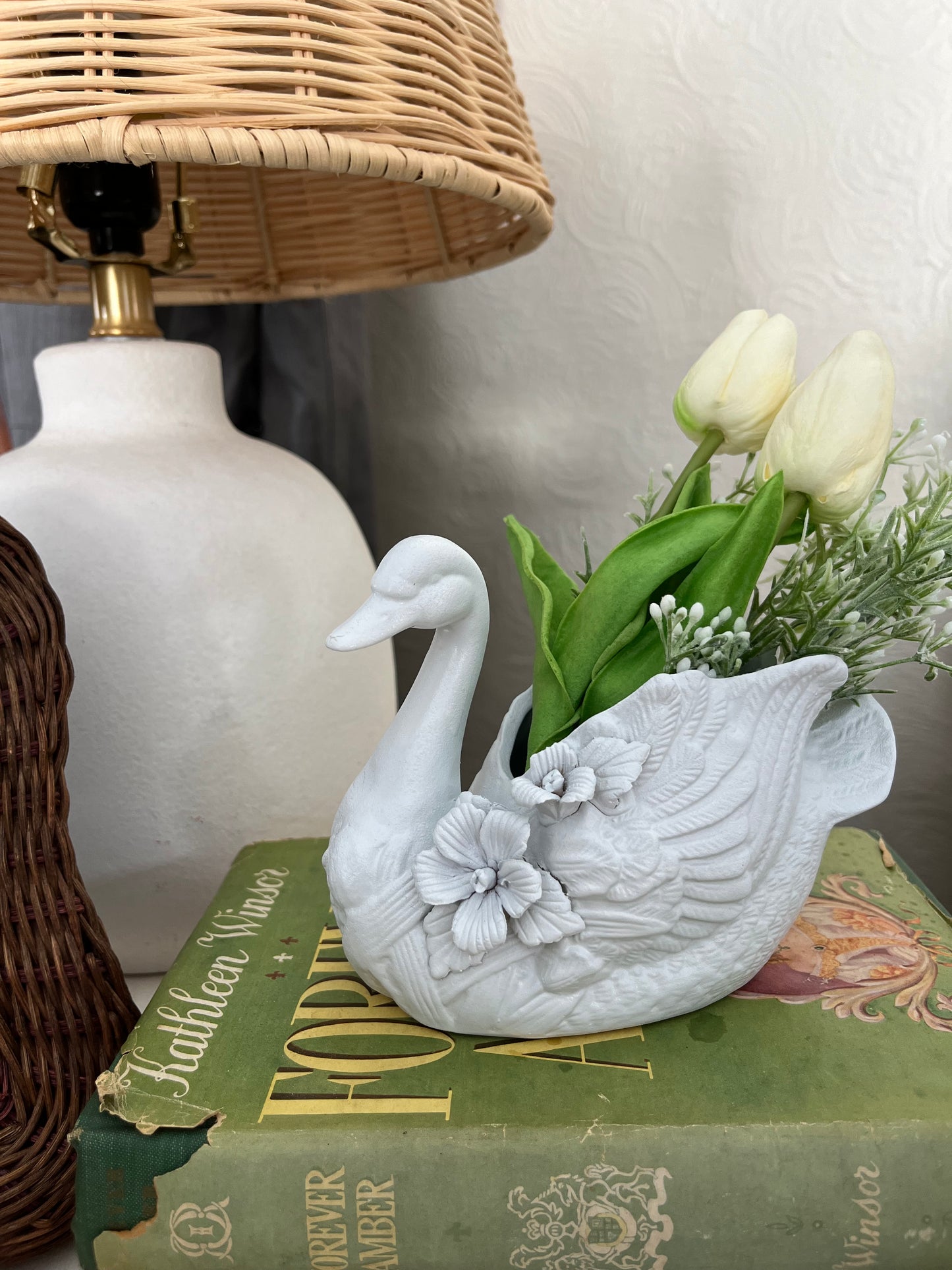 Small Swan Planter