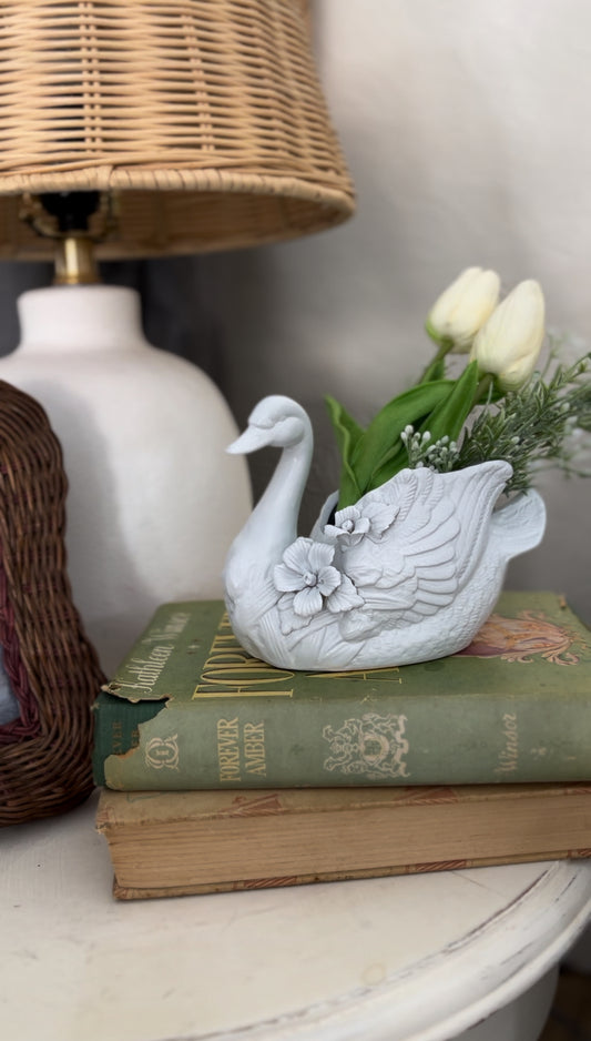 Small Swan Planter